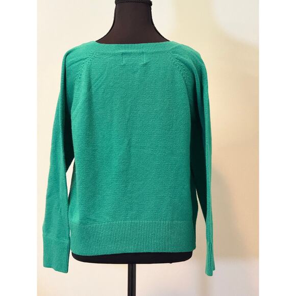 Old Navy Green V-Neck Sweater - Picture 2 of 3